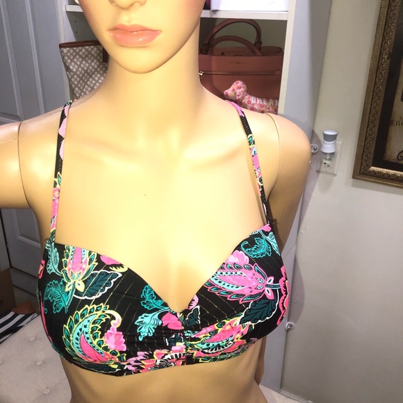 Shade & Shore Summer Macrame Crochet  Bikini Top - Picture 6 of 10